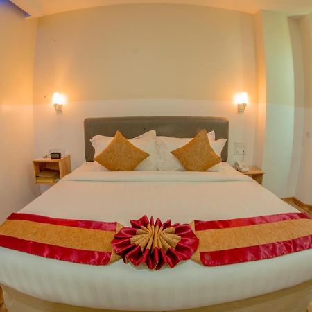 Gold Leaf Hotel Mandalay Luaran gambar