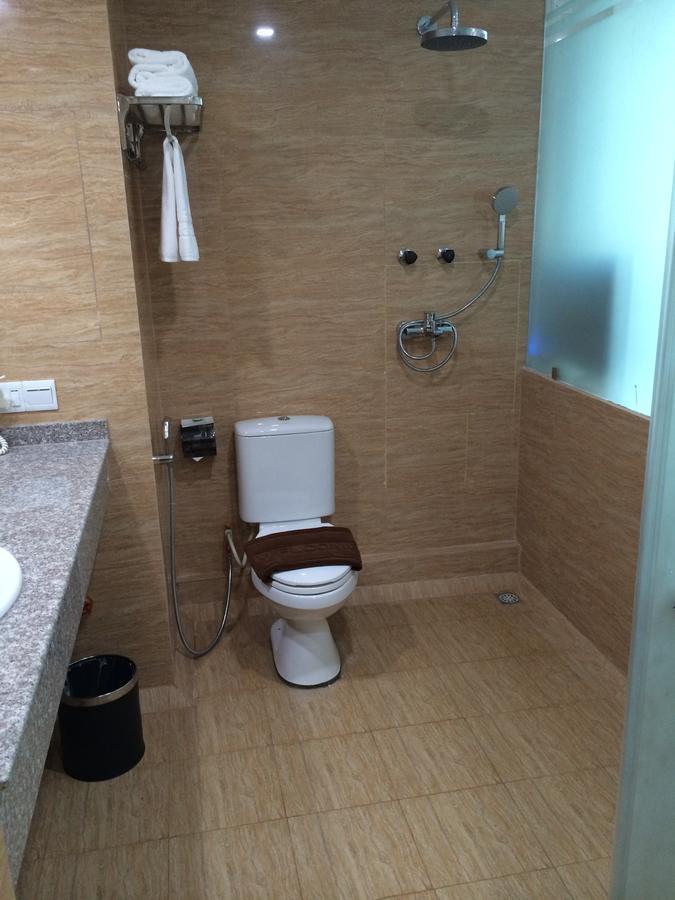 Gold Leaf Hotel Mandalay Luaran gambar